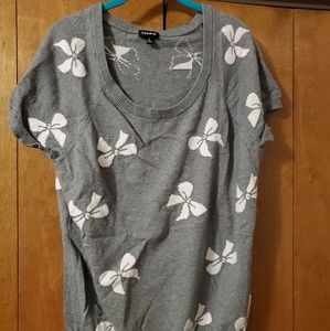 Torrid scoop neck pink bow short sleeve sweater